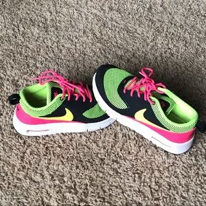 Girls Air Max Thea